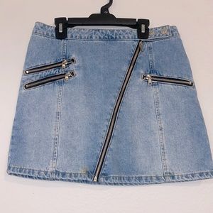 Forever 21 Zipper Mini Skirt